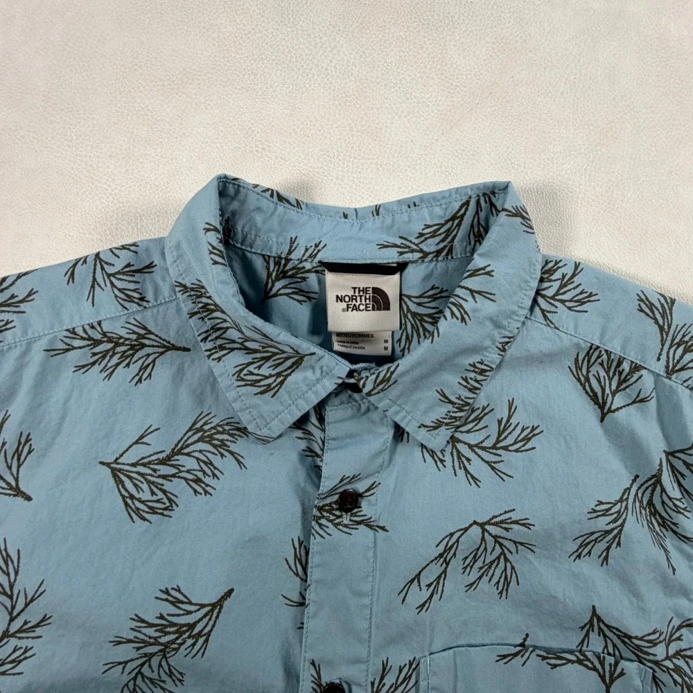 The North Face Mens Medium Blue Seaweed Print Cotton Short Sleeve Button Shirt
